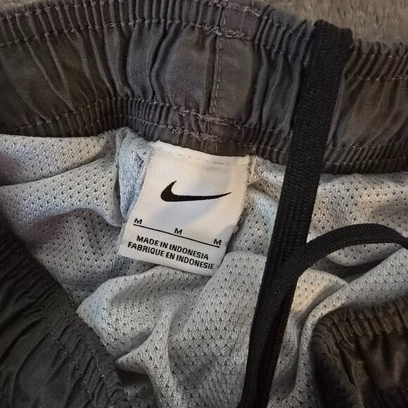 Mens Nike Gray Athletic Shorts Size M - Picture 3 of 3